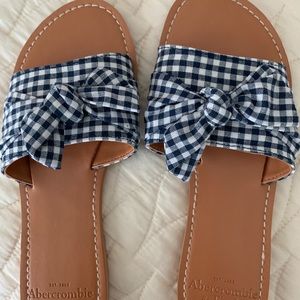 Navy and white check slide sandals w/ bow
